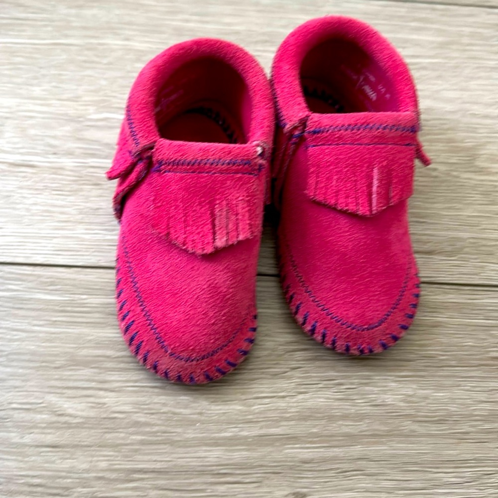 Adorable Minnetonka Pink Booties